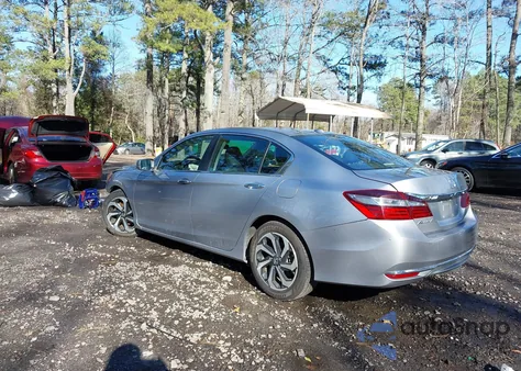 2017 Honda Accord Ex-L z USA, uszkodzony, nr VIN 1HGCR2F98HA073063